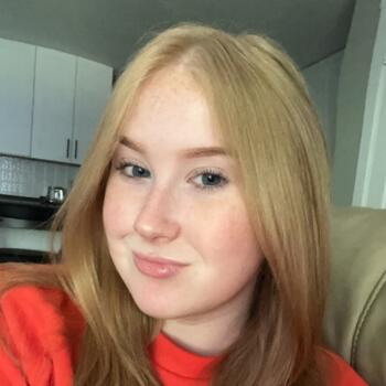 Babysitter in Maple Grove: Cassidy