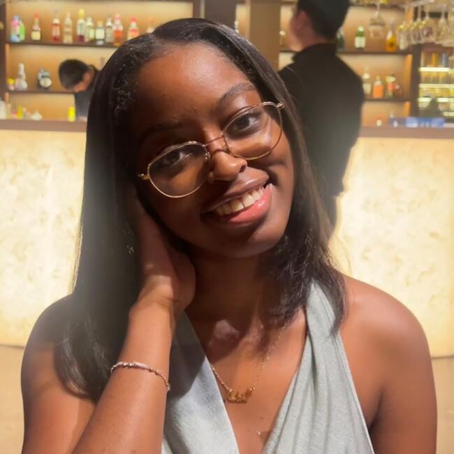 Babysitter in Porto: Aline