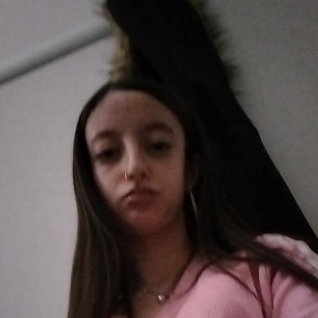 Babysitter in Mulhouse: Kenza