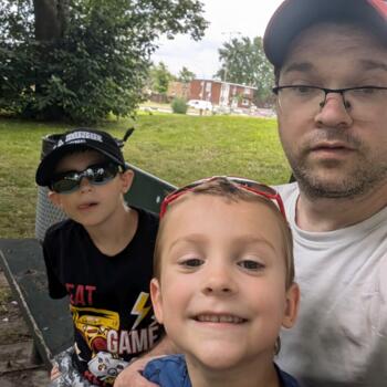Emploi de garde d'enfants à Longueuil: job de garde d'enfants François