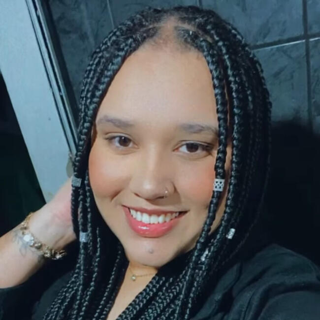 Babysitter in Blumenau: Tayna Alessandra