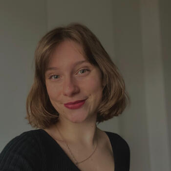 Babysitter a Oetwil: Nadina