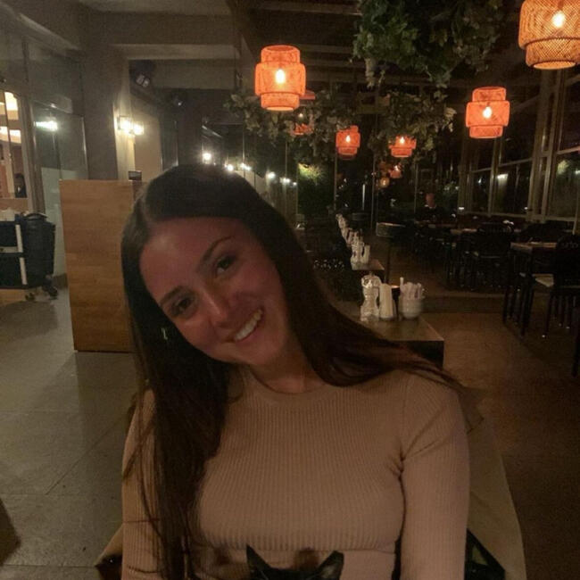 Babysitter in Uccle: Clara