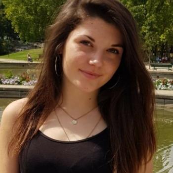 Baby-sitter in Bourg-en-Bresse: Clara
