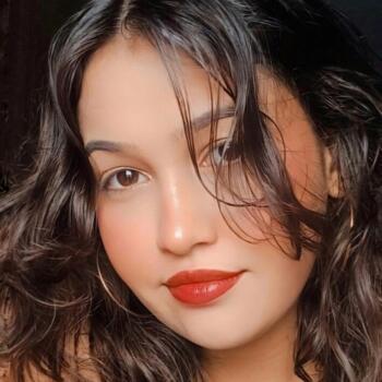 Babysitter Belo Horizonte: Thayná