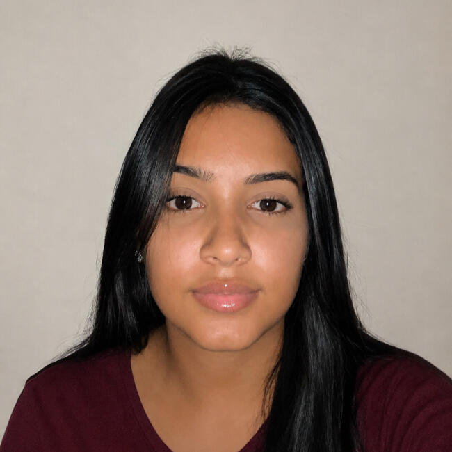 Babysitter in Brasília: Isabella