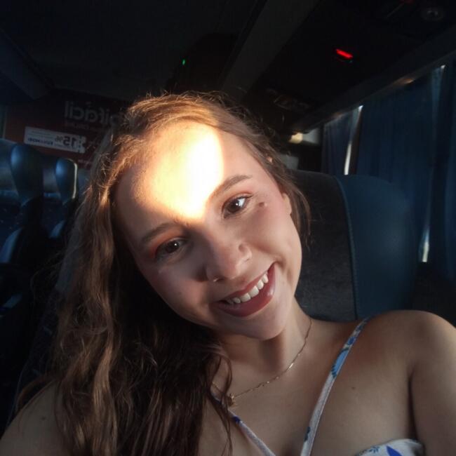 Babysitter in São Carlos: Helena
