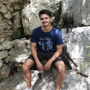 Babysitter in Amboise: Julien