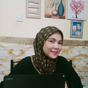Pengasuh di Seremban: Yulia