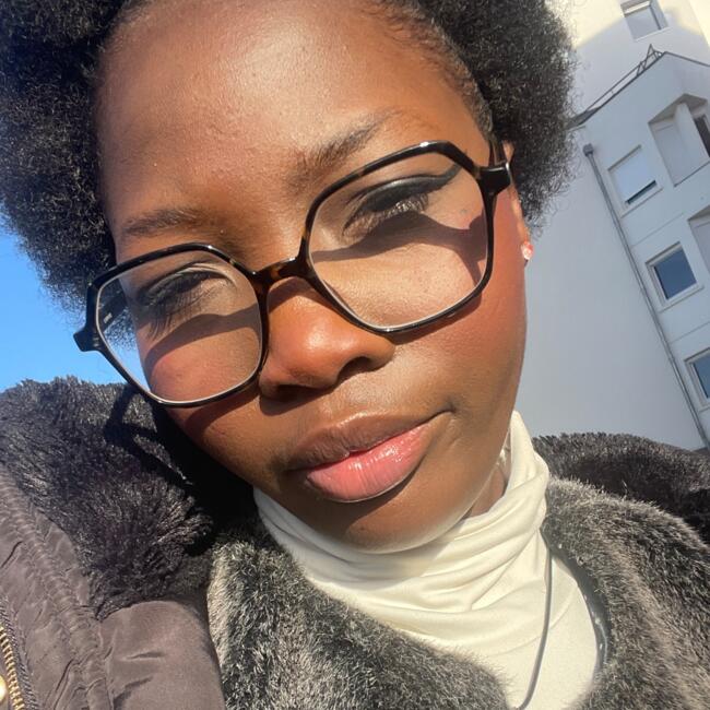 Nounou à Le Mans: Makessa