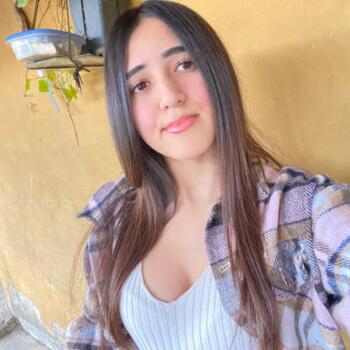 Babysitter in Villa Alegre: Yesenia Morales
