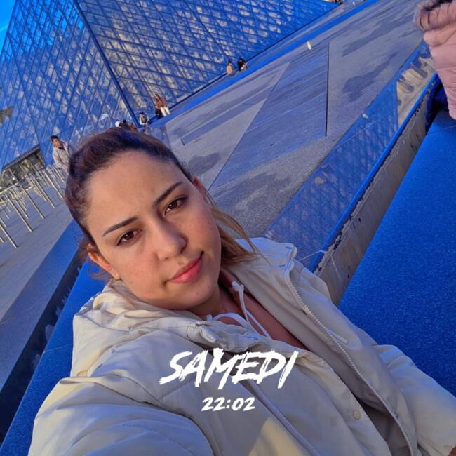 Babysitter in Paris: Elghaliya