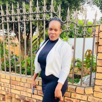 Babysitter Pretoria: Bridget