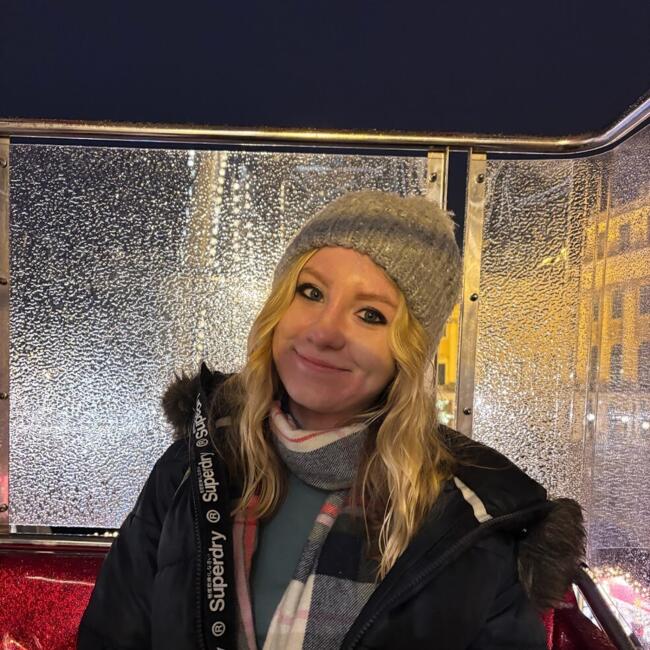 Babysitter in Woking: Lucy