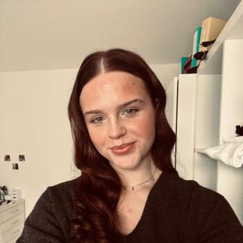 Baby-sitter in Zell: Jolina