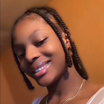 Babysitter in Kingston: Akelia Reynolds