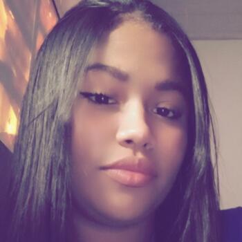 Babysitter in Cuiabá: Marine