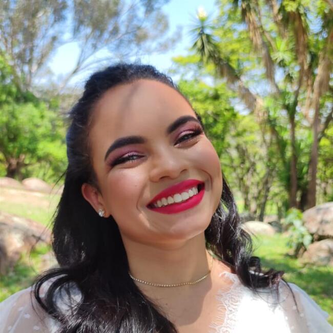 Babysitter in Salto: Larissa