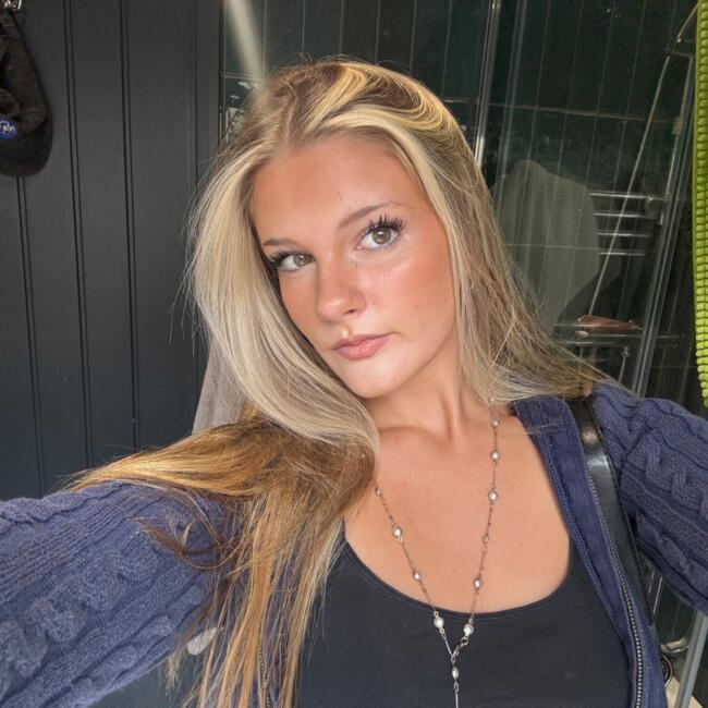 Babysitter in Northampton: Bonnie
