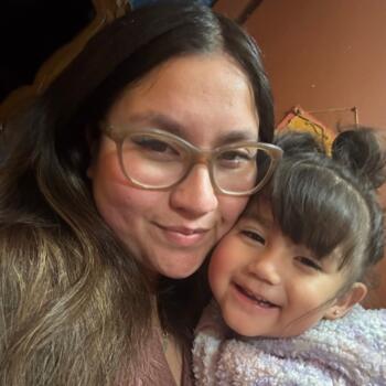 Babysitter Linares: Camila