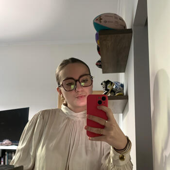 Babysitter in Limoux: Carla