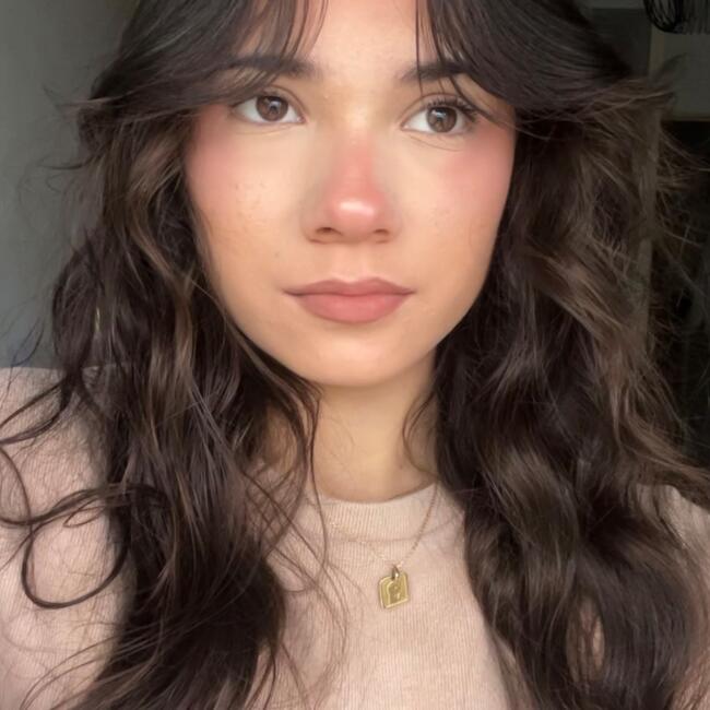 Babysitter in Pessac: Éloïse