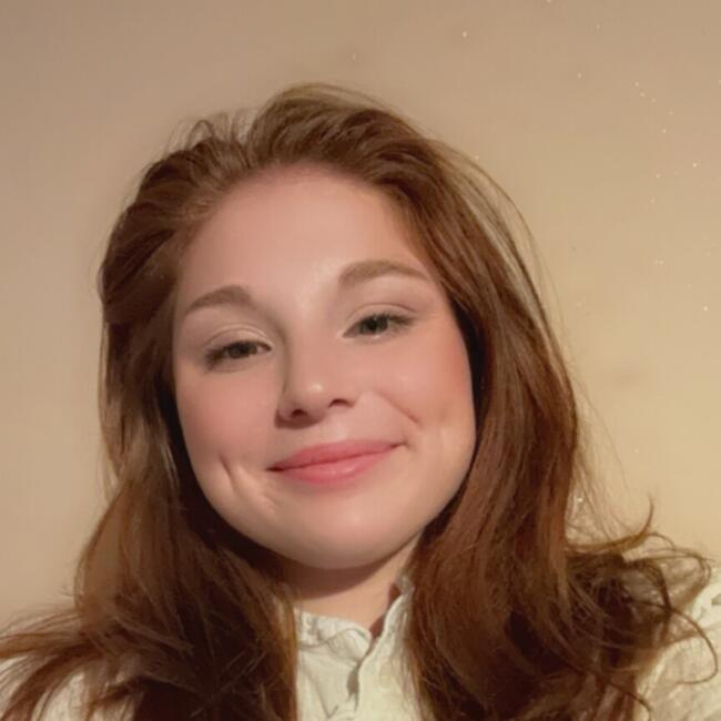 Babysitter in Sydney: Amelia