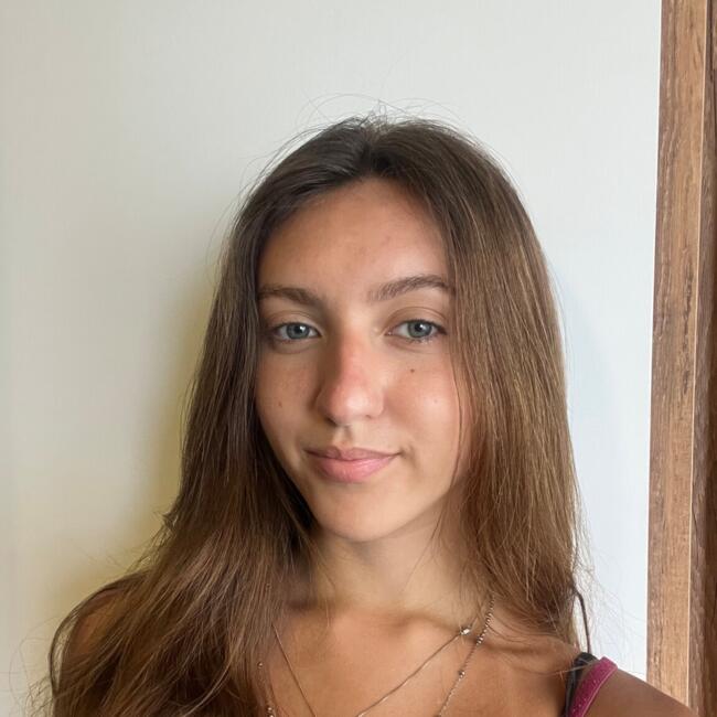 Babysitter in São Paulo: Clara