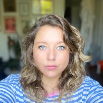 Babysitter in Saint-Ouen: Marina
