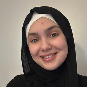 Babysitter in Montreal: Lina