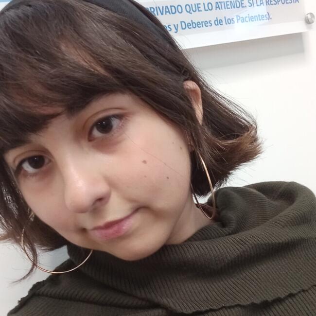 Babysitter in San Ramón: Vannia