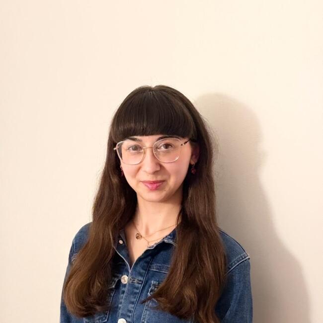 Babysitter in Paris: Pauline