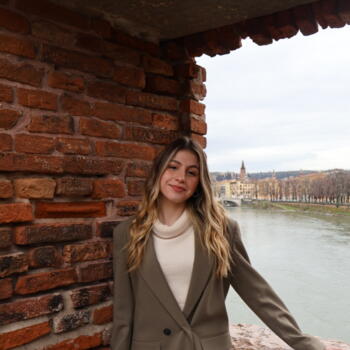 Babysitter Leiria: Adriana