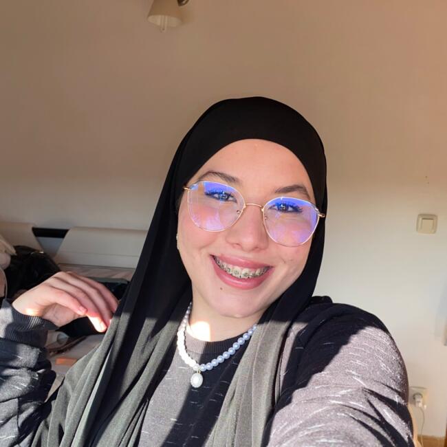 Canguro en Villanueva del Pardillo: Oumaima