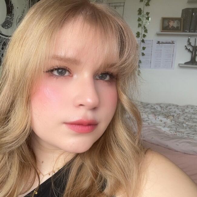 Babysitter in Lille: Melyna