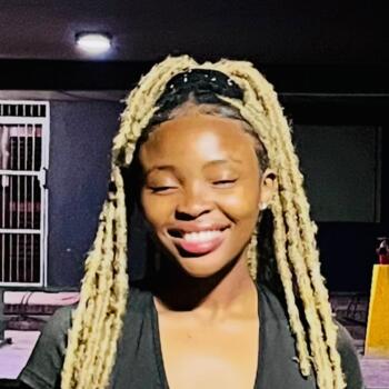 Babysitter in Stellenbosch: Yolo