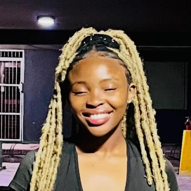 Babysitter in Stellenbosch: Yolo