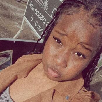 Babysitter in Sheffield: Nuella