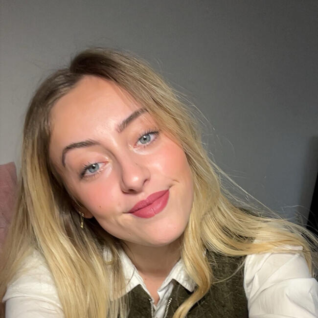 Babysitter in Clermont-Ferrand: Lucie