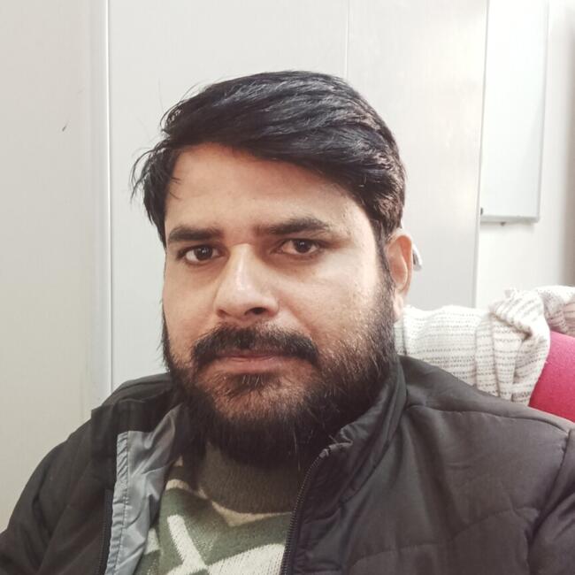 वाराणसी में बेबीसिटिंग की नौकरी: Ashwani