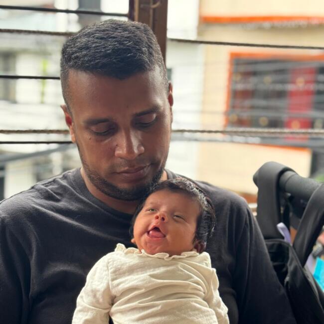 Babysitting job in Santiago de Cali: Jhon