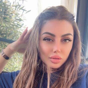 Babysitter San Pawl il-Baħar: Selin