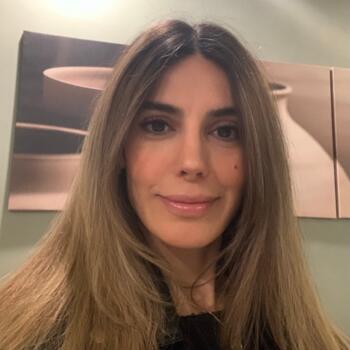 İstanbul bölgesinde bebek bakıcısı: Samira