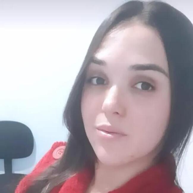 Babysitter in Pinhais: Ana Claudia