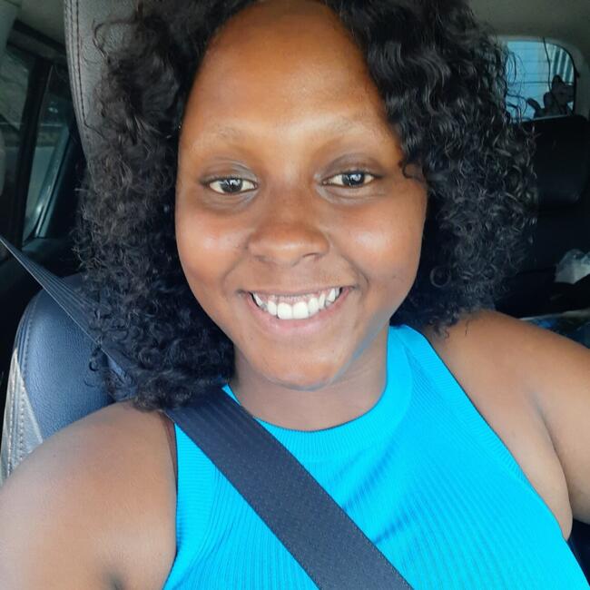 Babysitter in Dubai: Lucy