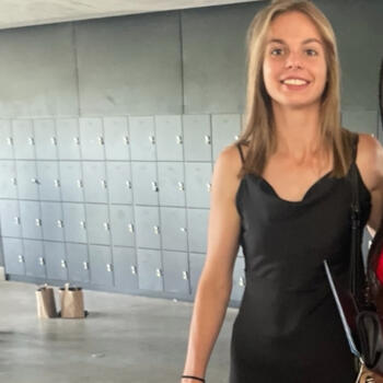 Baby-sitter Nieuwerkerken: Liese