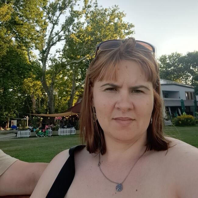Opiekunka do dziecka w Świętochłowice: Dominika