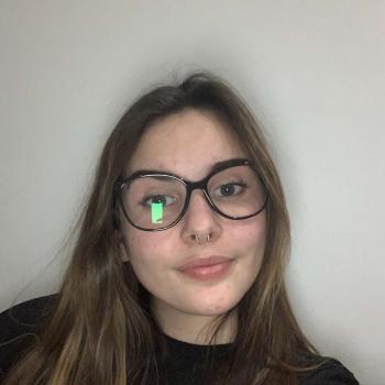 Baby-sitter in Flémalle: Emilie