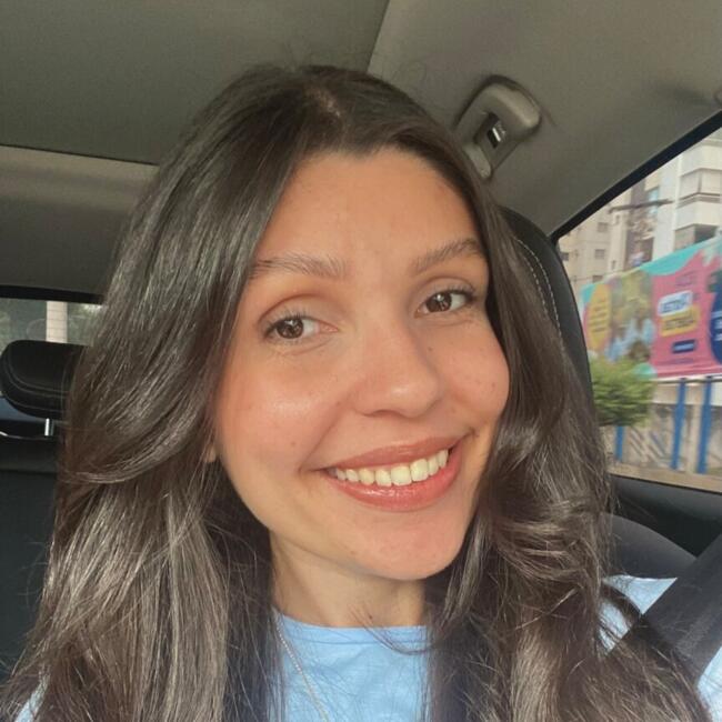 Babá em Cuiabá: Isabella