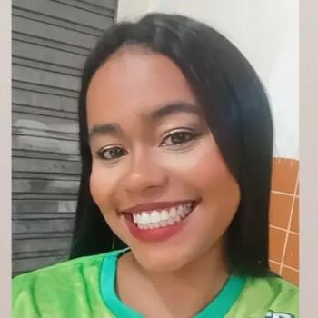 Babysitter in São Luís: Karynni